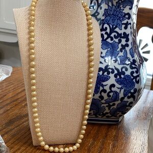 Antique Cream Pearl Bead Necklace